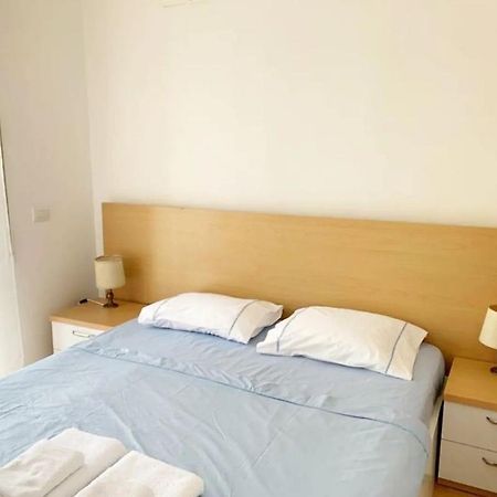 Beautiful And Lovely Apartment Тирана Екстер'єр фото