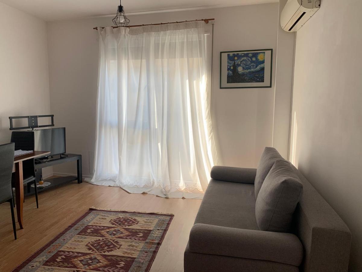 Beautiful And Lovely Apartment Тирана Екстер'єр фото