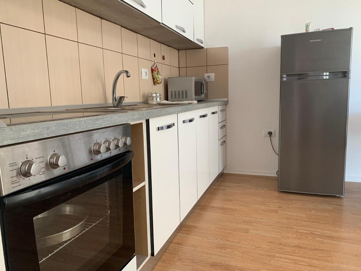 Beautiful And Lovely Apartment Тирана Екстер'єр фото