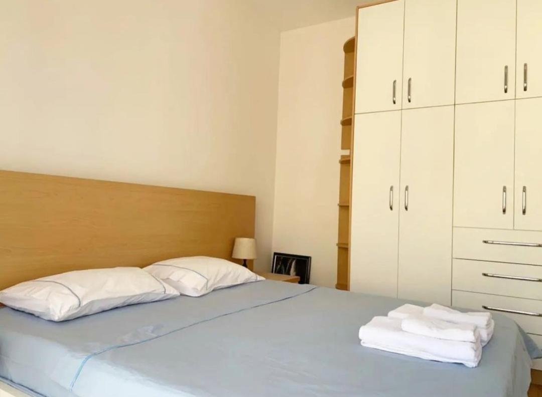 Beautiful And Lovely Apartment Тирана Екстер'єр фото